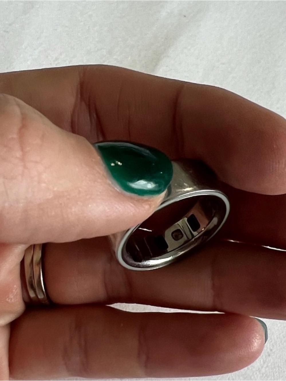 Oura ring in silver Gen 4